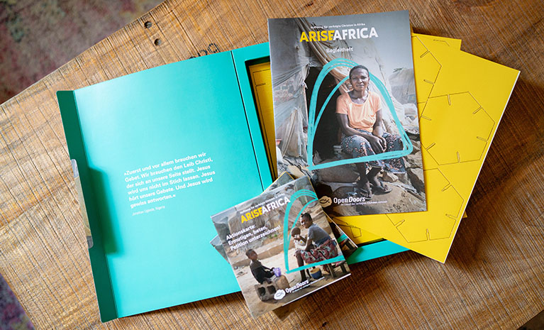 Ilustracja materiałów Arise Africa