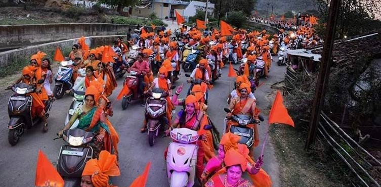 Demonstracja władzy - zwolennicy BJP podczas kampanii wyborczej