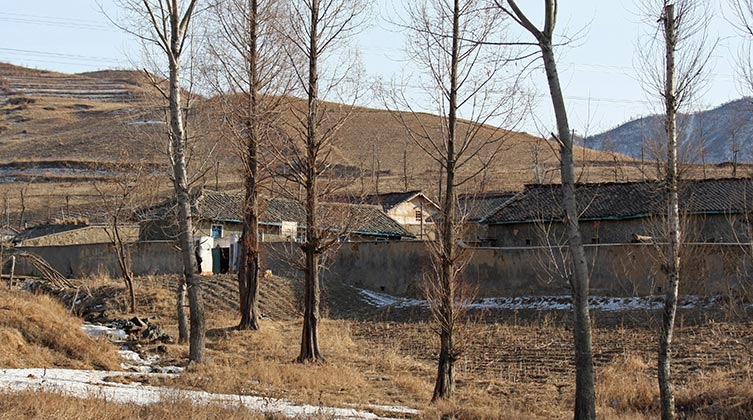 Północnokoreańskie więzienie dla kobiet tuż za chińską granicą (zdjęcie symboliczne)