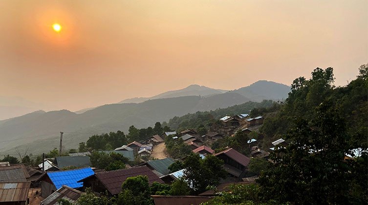 LAOS: Wybrali więzienie zamiast wolności