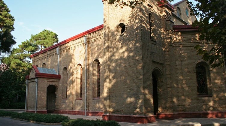 IRAN: Prześladowania irańskich Kościołów 
