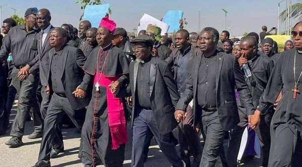 NIGERIA: MARSZ POKOJU – CHRZEŚCIJANIE WZYWAJĄ WŁADZE DO DZIAŁANIA 