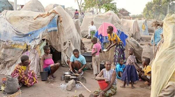 DZIEŃ PRAW CZŁOWIEKA: w tej chwili najważniejsze jest przetrwanie