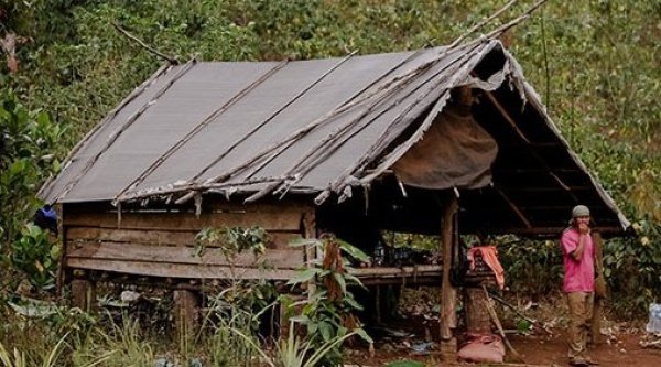 LAOS: Trzy chrześcijańskie rodziny zostały wypędzone z wioski przez sąsiadów