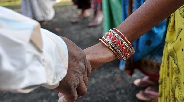 INDIE: Wieś sprzeciwia się pochowaniu 13-letniego chrześcijanina