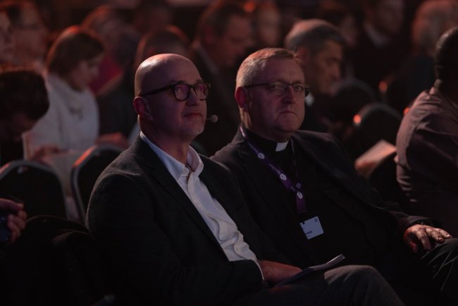 Zdjęcia z Dnia Open Doors 2025 w EXPO Łódź z dnia 8 listopada. To było piękne święto, czas modlitwy, uwielbienia i świadectw z prześladowanego Kościoła.