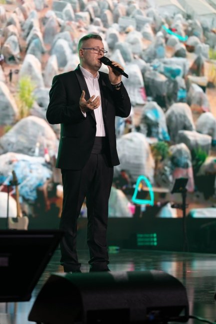 Zdjęcia z Dnia Open Doors 2025 w EXPO Łódź z dnia 8 listopada. To było piękne święto, czas modlitwy, uwielbienia i świadectw z prześladowanego Kościoła.